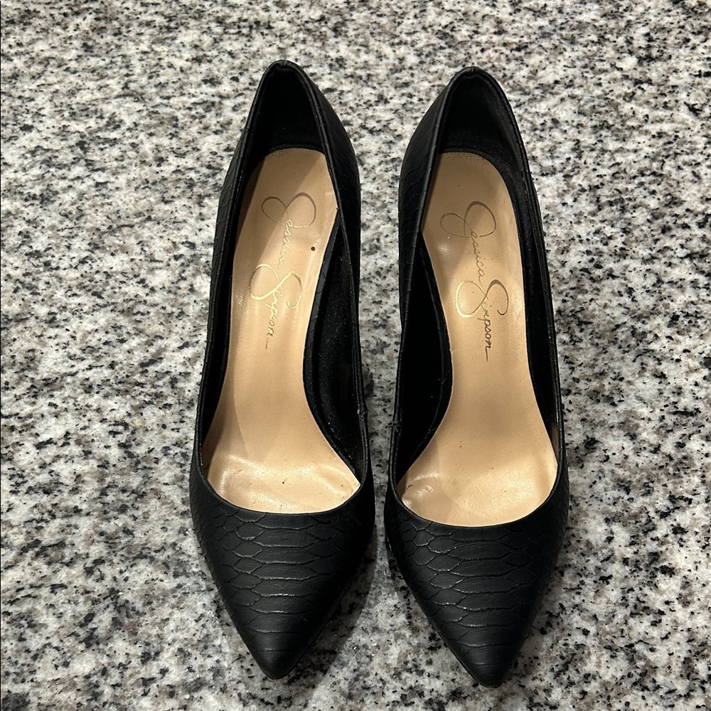 Jessica Simpson Black Textured Heels